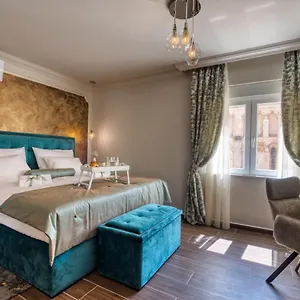  Apartment Luxury Vindemiae